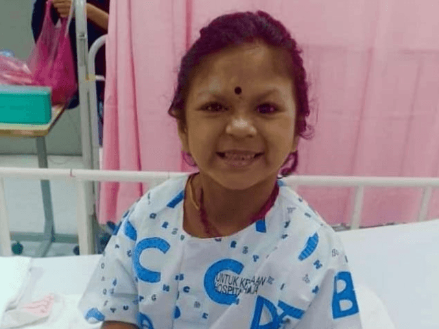 You are currently viewing An eight-year-old girl urgently needs RM55K for heart surgery