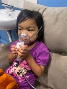 Read more about the article A 5-year-old girl suffering from congenital heart disease urgently needs surgery